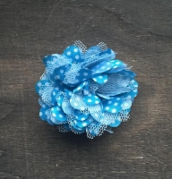 Haarspeldje bloem blauw met kleine witte stip